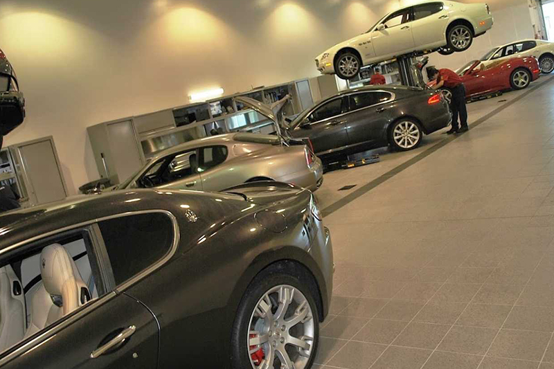 19_Ferrari_Maserati_GT_Showroom_Tile_AutoStone Floor Systems