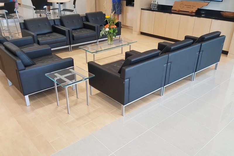 Mercedes-Benz Autohaus2. WF-1 woodplank tile