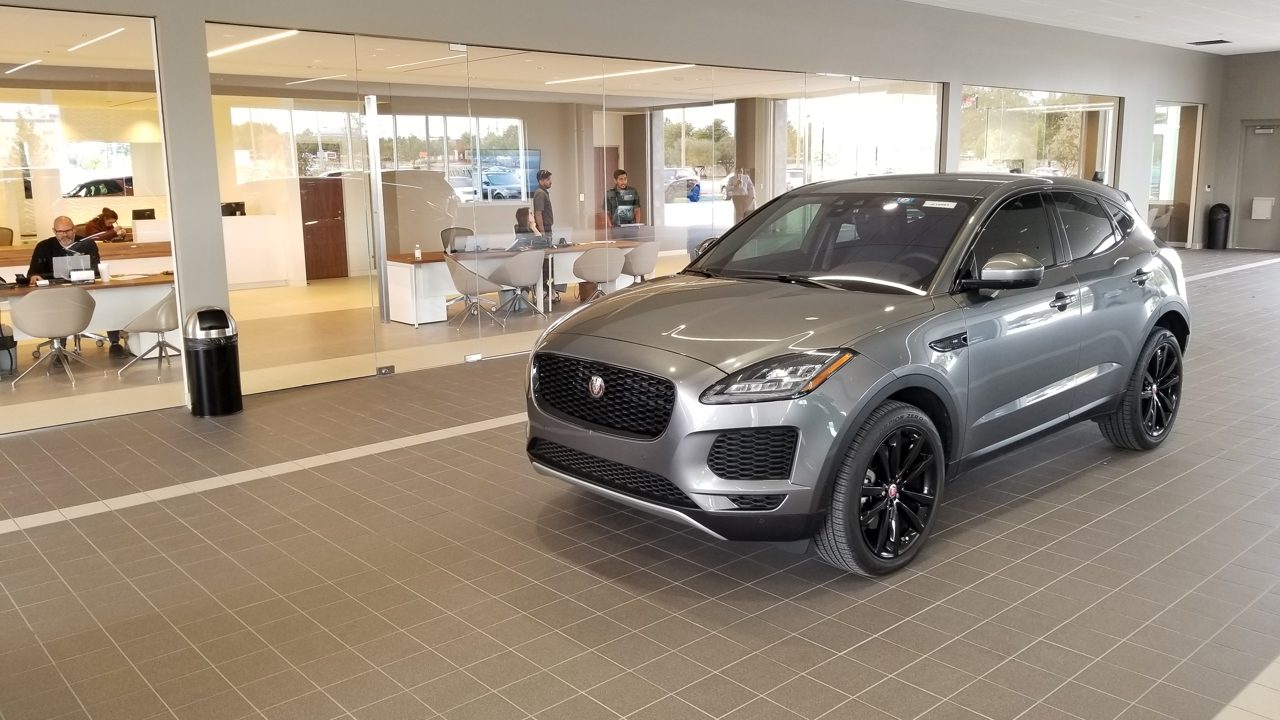 JLR Service Reception - Field JLR 111 Elba and Accent JLR110 Cefalu Grey - clinkershop