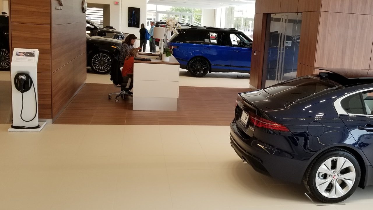 JLR Showroom - JLR 101 Dijan Walnut